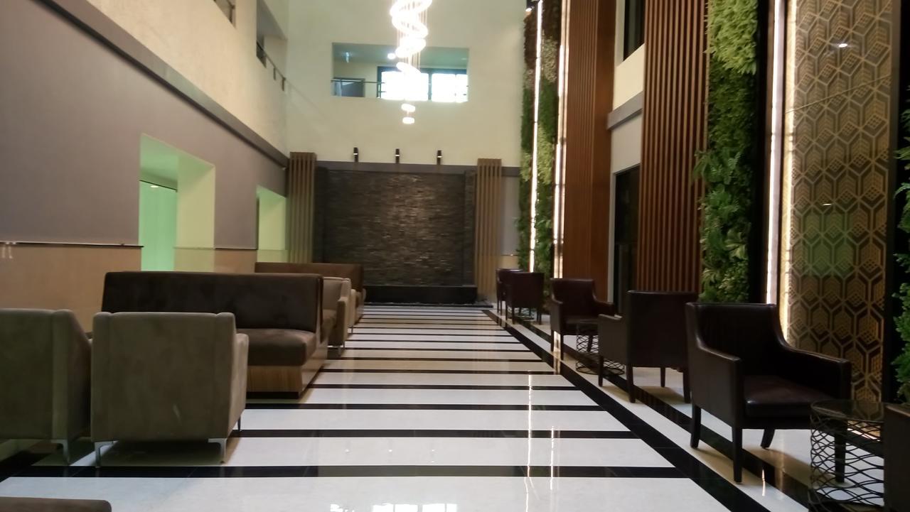 Dusit Grand Condo View Haat Jomtien Eksteriør bilde