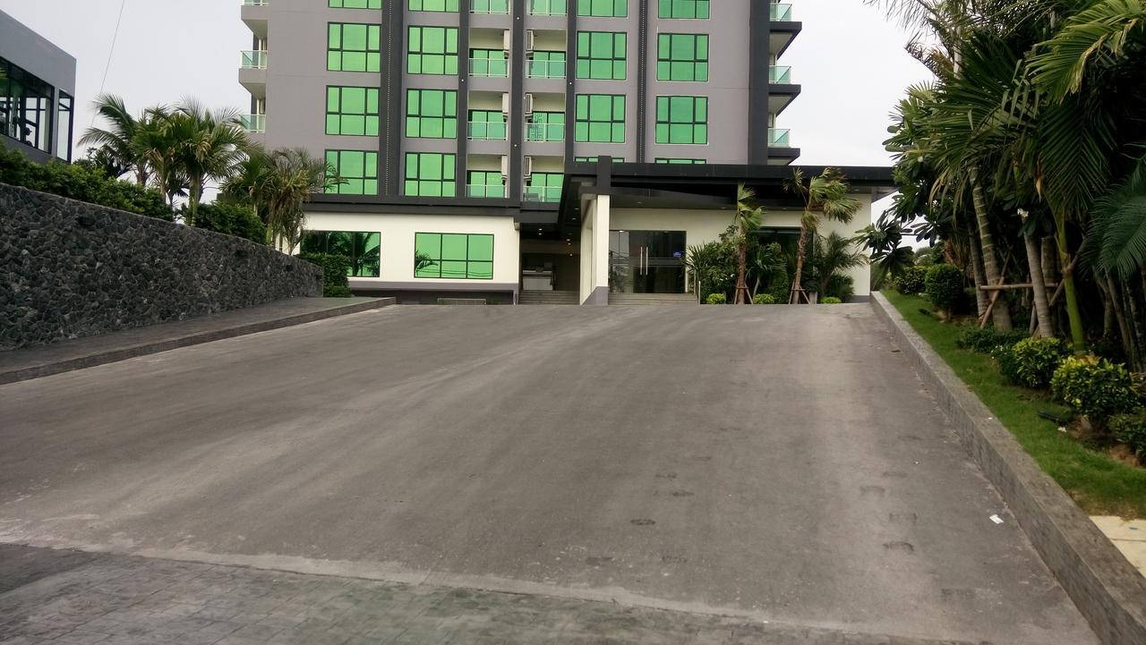 Dusit Grand Condo View Haat Jomtien Eksteriør bilde